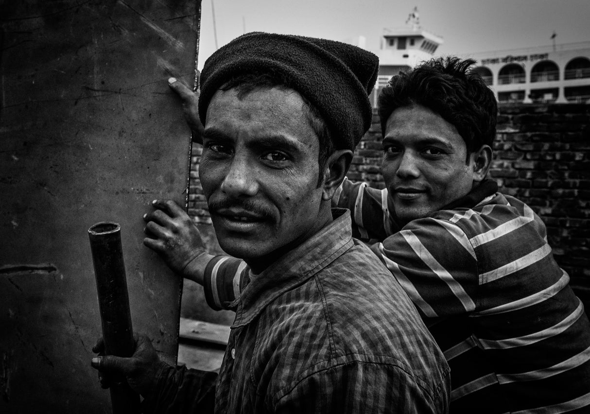 Building a Vessel-VI (Dhaka, Bangladesh) Poster och Canvastavla