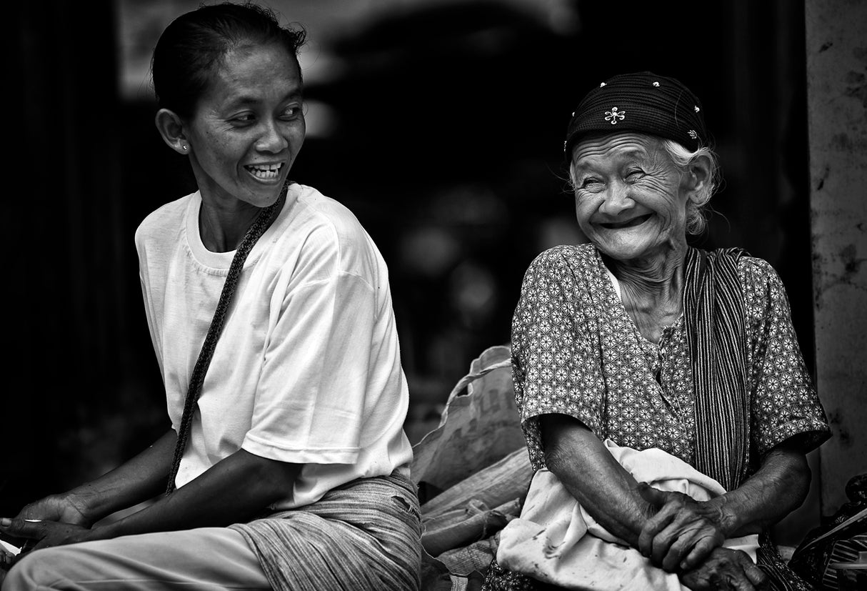 her cute smile Poster och Canvastavla