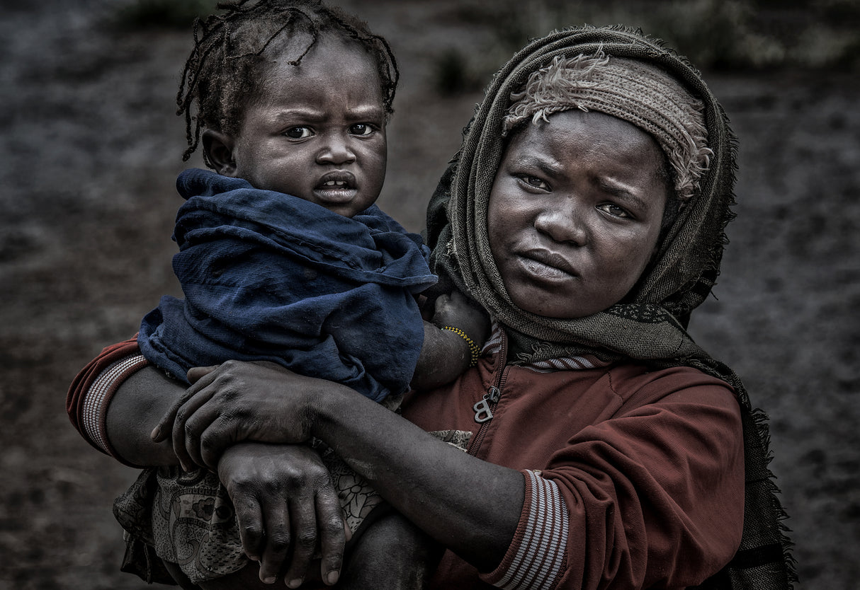 Woman and her child-Ethiopia Poster och Canvastavla