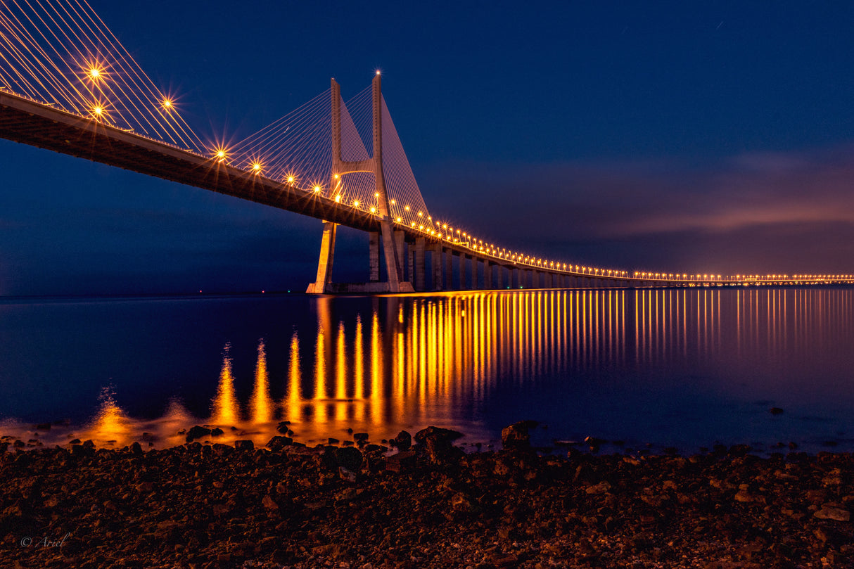 Bridge of Lights Poster och Canvastavla