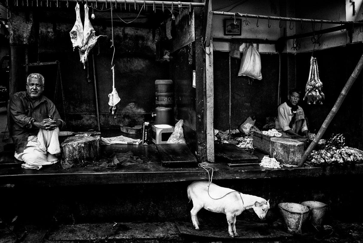Two butchers on a street in Bangladesh. Poster och Canvastavla