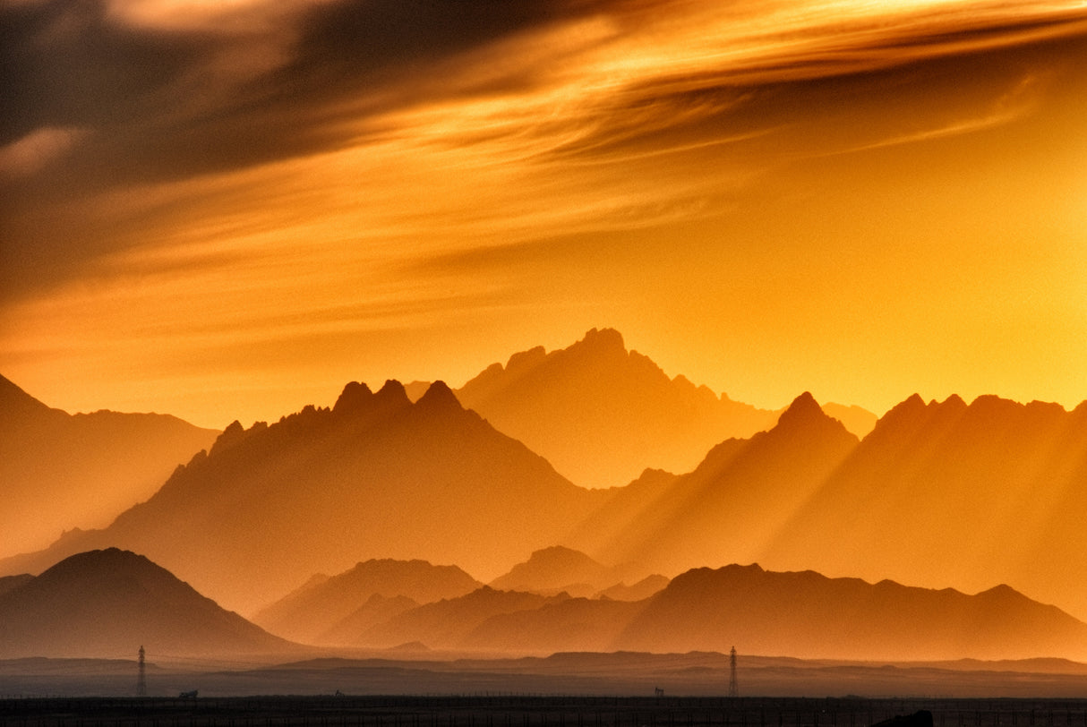 Sunset in the mountains Poster och Canvastavla
