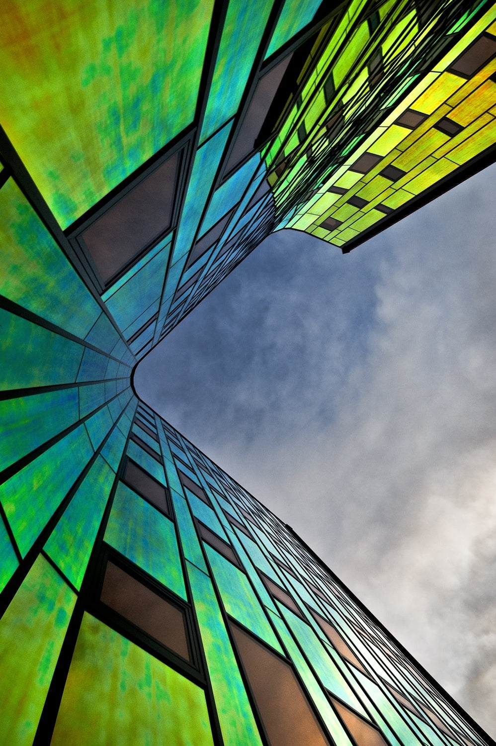 Rainbow Building Poster och Canvastavla