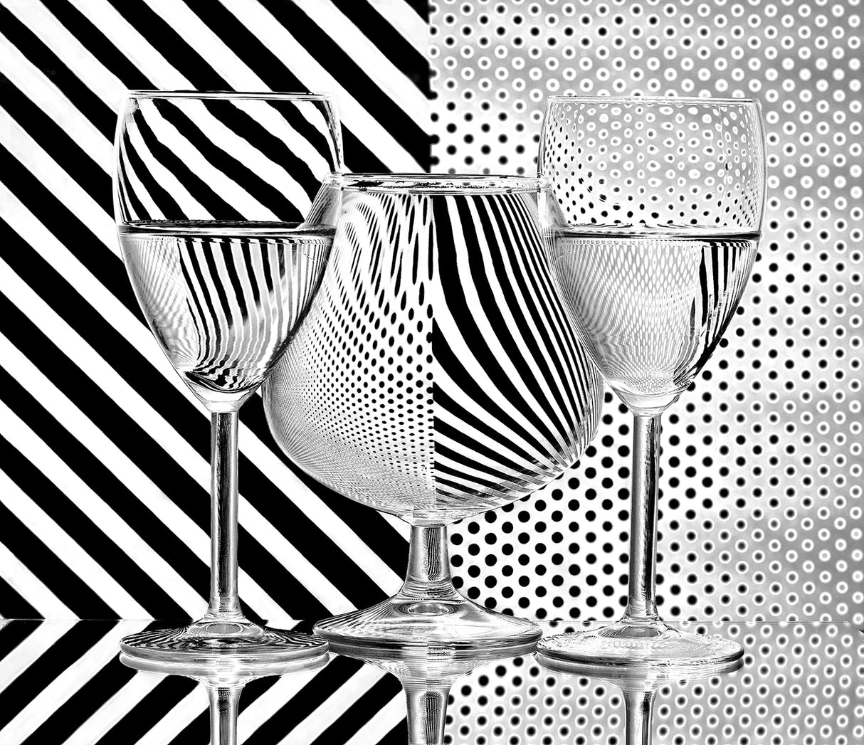 Dots and stripes Poster och Canvastavla