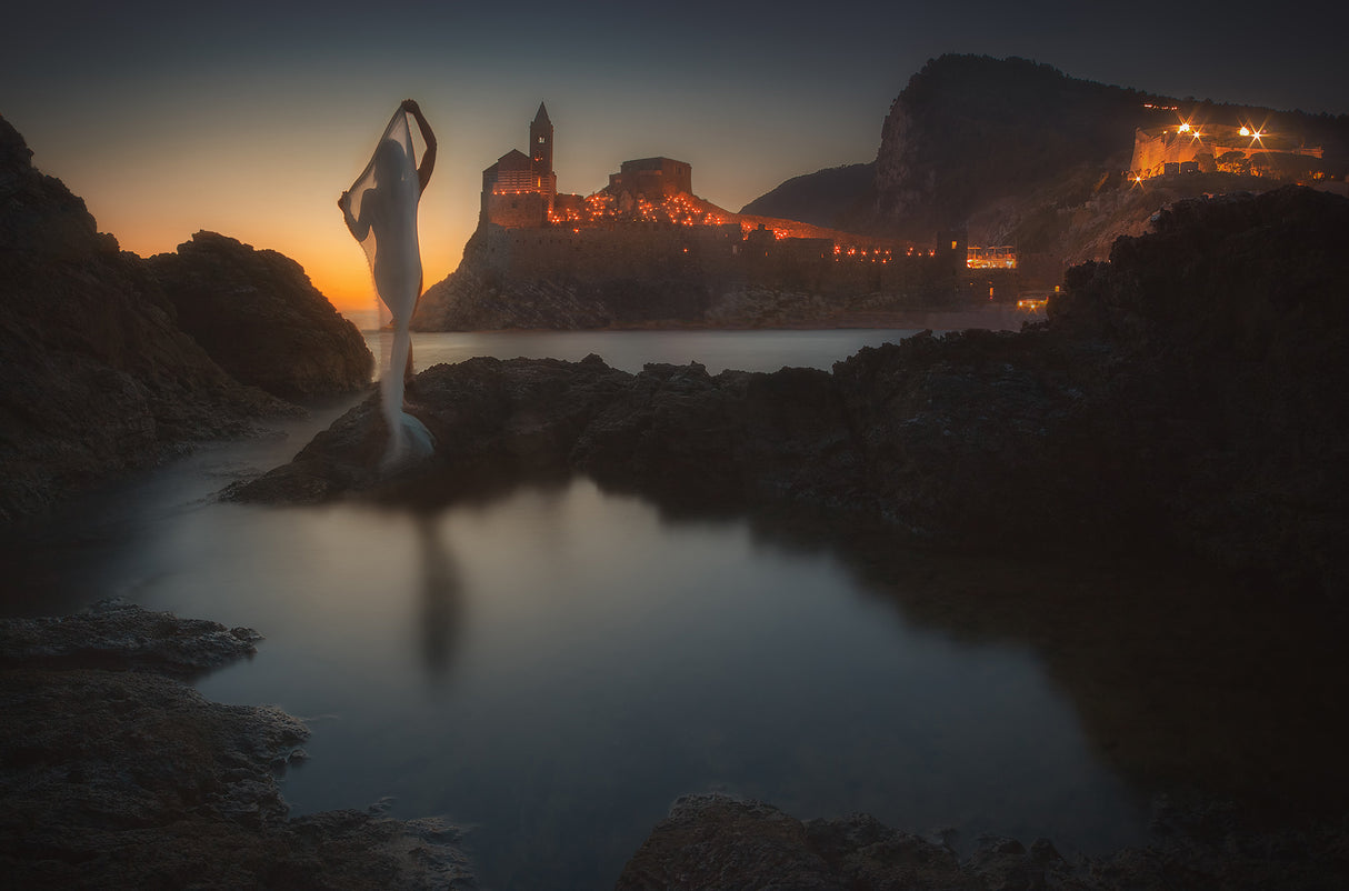 VENUS IN PORTO VENERE Poster och Canvastavla