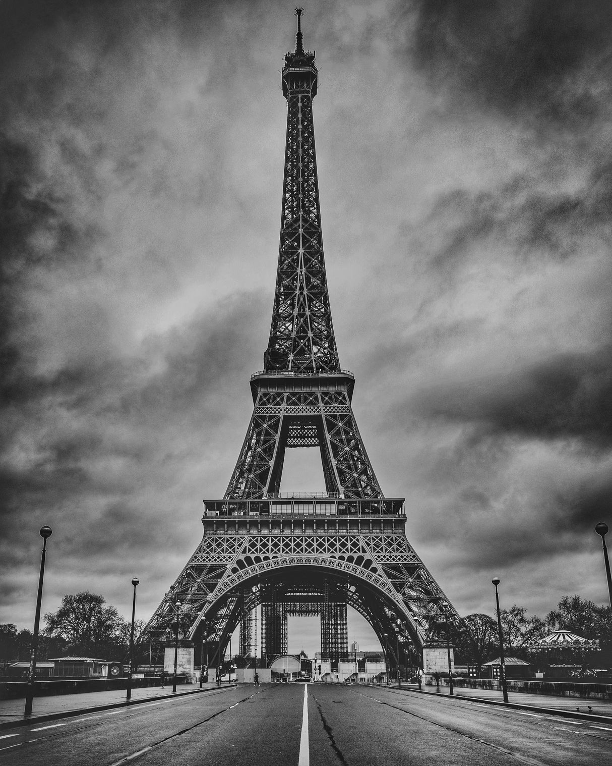 Torre un black Poster och Canvastavla