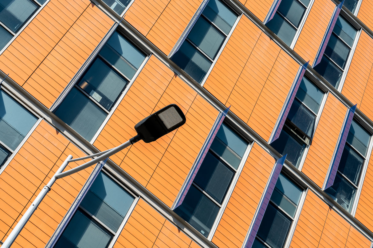 Orange facade Poster och Canvastavla