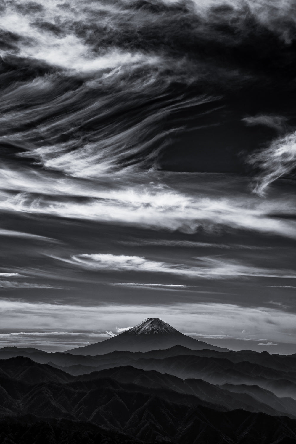Expressive clouds and Mt.Fuji Poster och Canvastavla