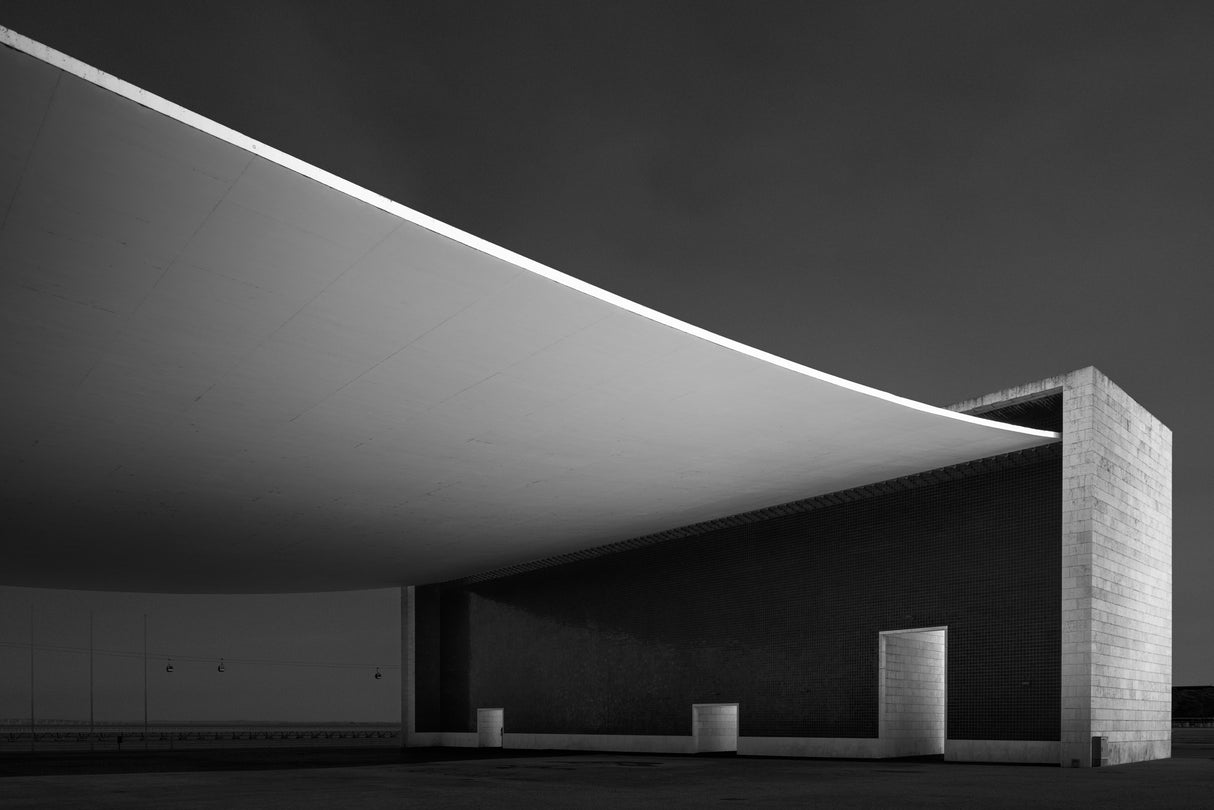 Portugal Pavilion - Alvaro Siza Vieira Poster och Canvastavla