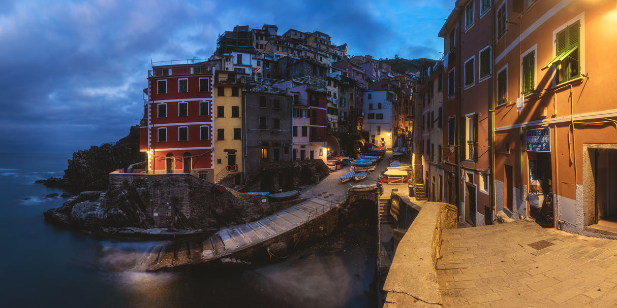 Cinque Terre - Rough Riomaggiore Poster och Canvastavla