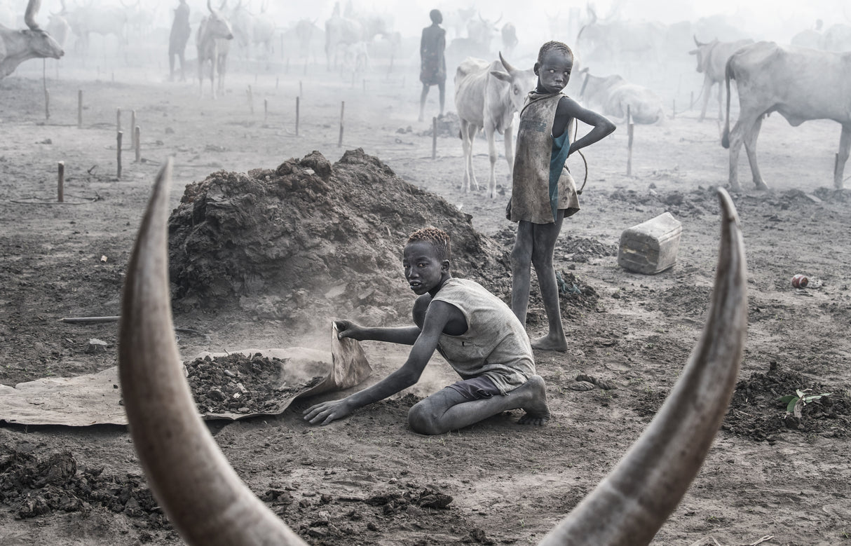 Framed in the antlers - South Sudan Poster och Canvastavla