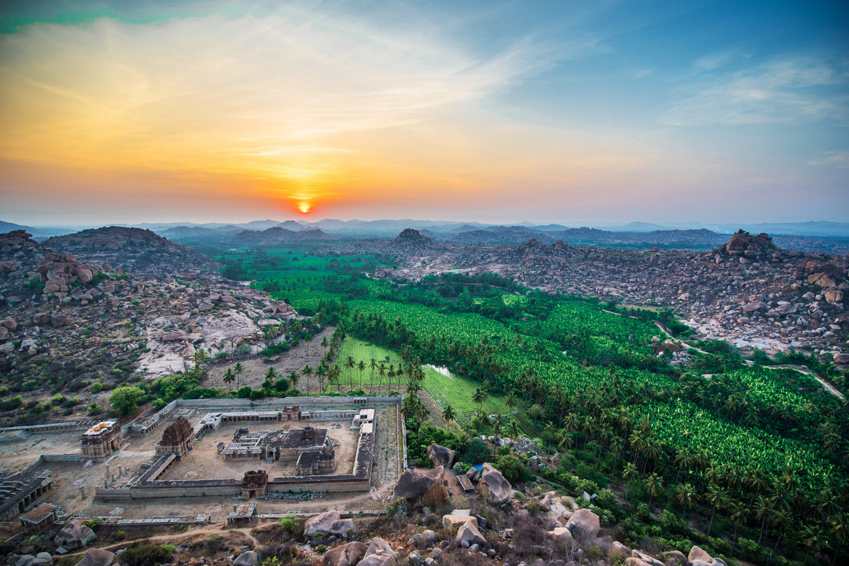 Sunrise Matanga Hill Hampi Poster och Canvastavla