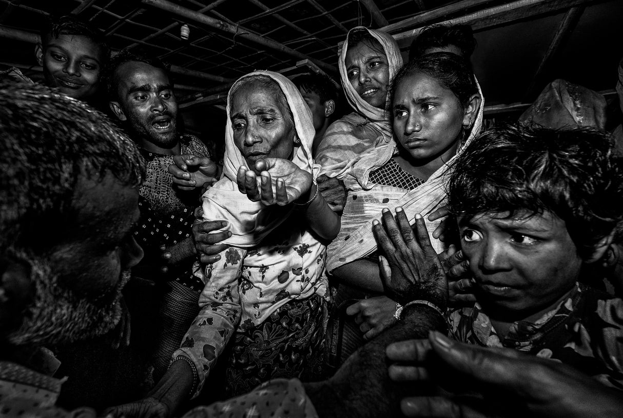 Distributing clothes and money among the Rohingyas-IV Poster och Canvastavla