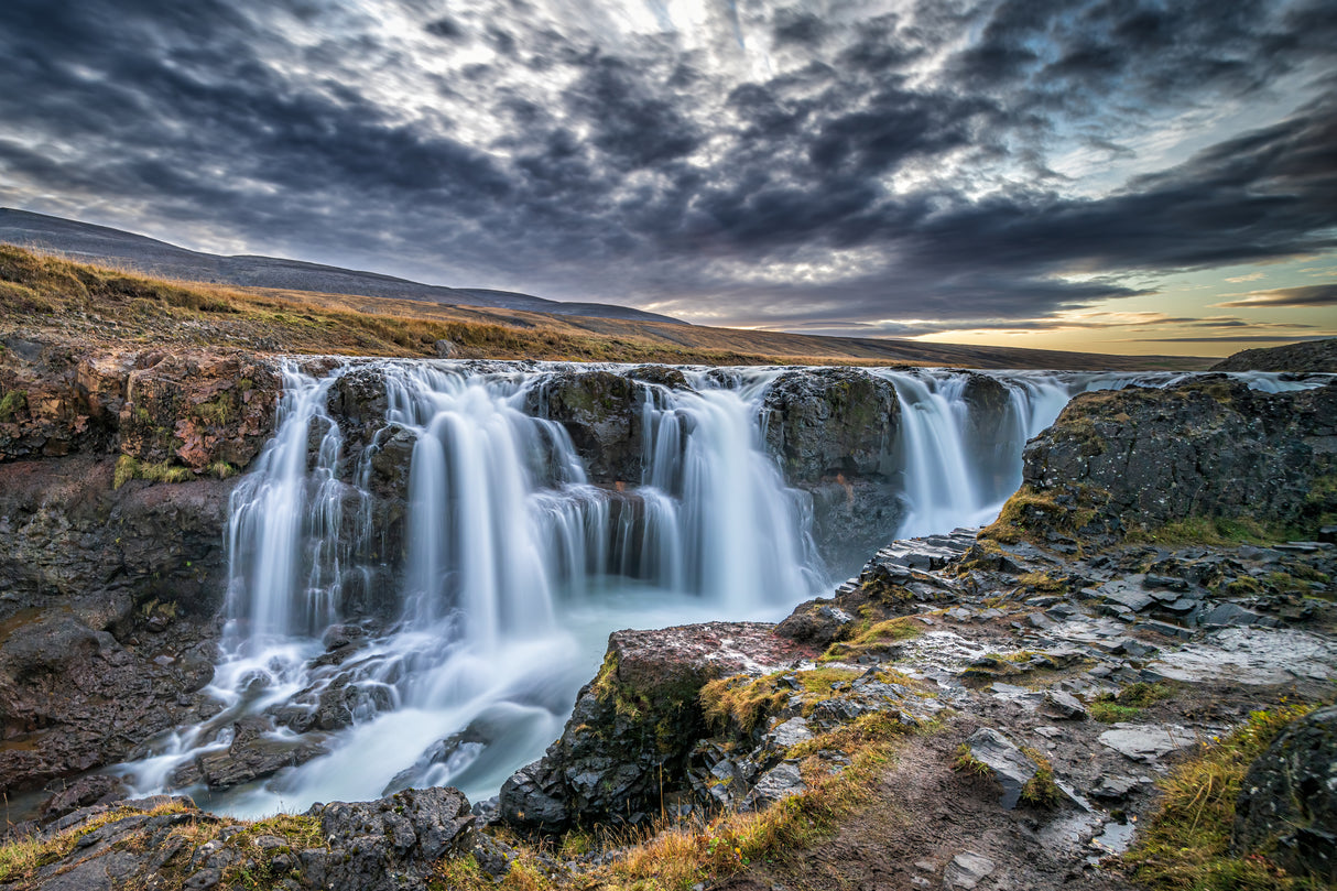 Unknown falls in Iceland Poster och Canvastavla