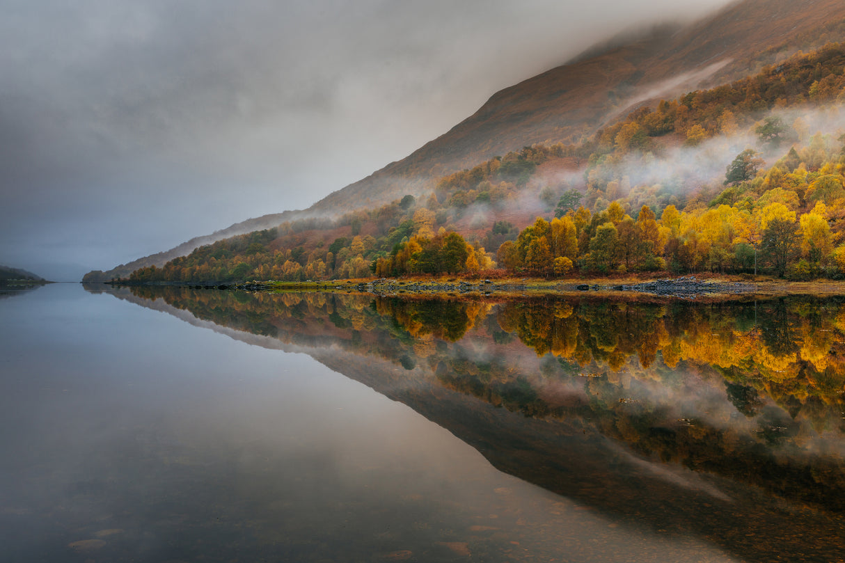 Misty Loch Poster och Canvastavla