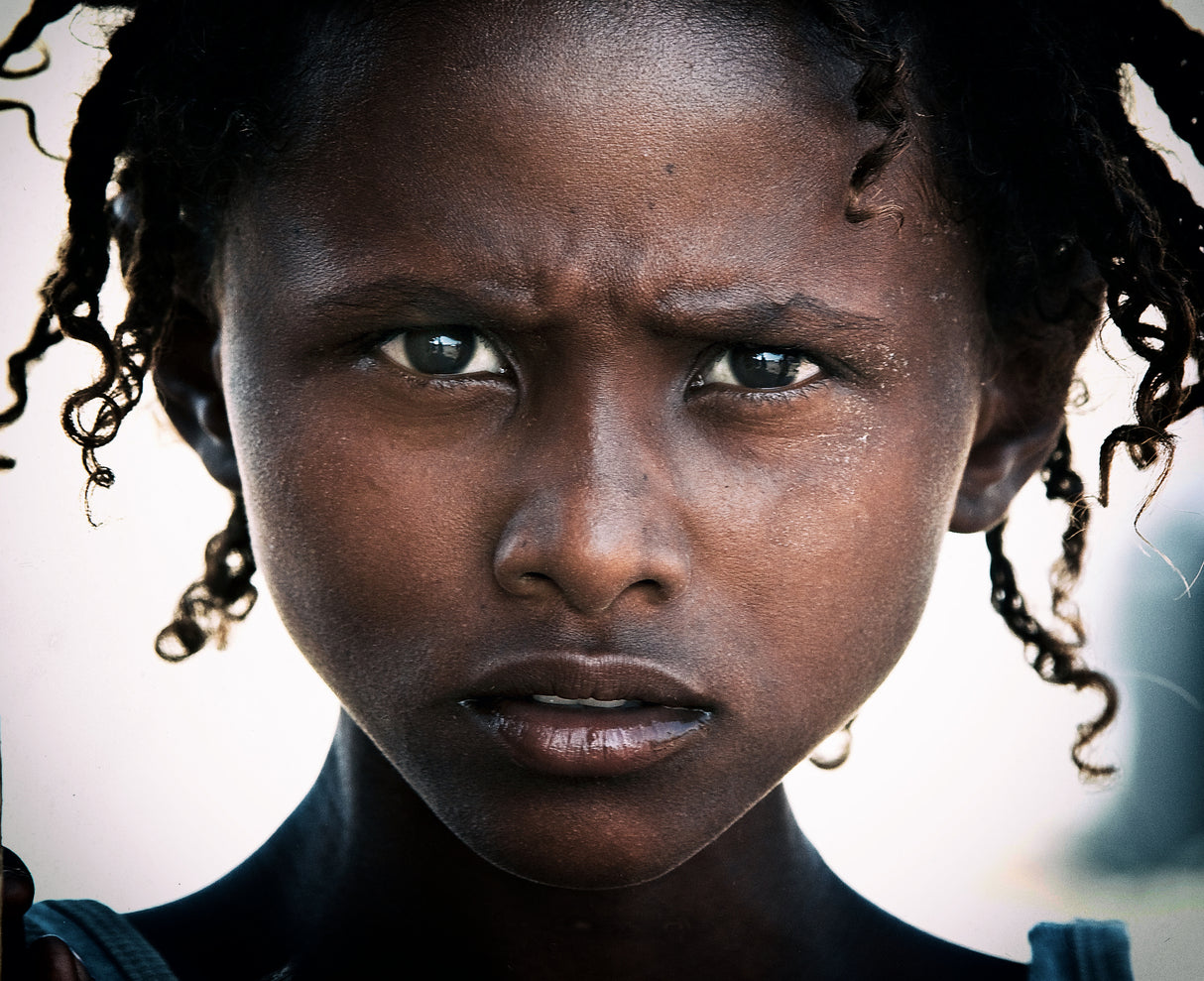 A girl in the Danakil desert Poster och Canvastavla