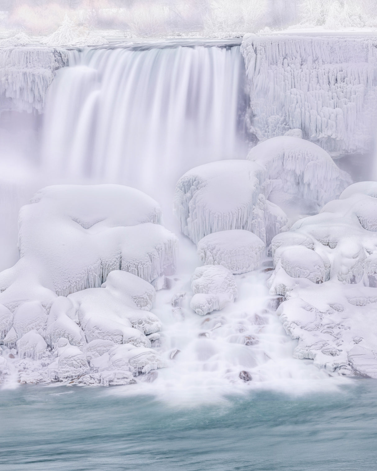 The Dreaming Frozen Waterfall Poster och Canvastavla