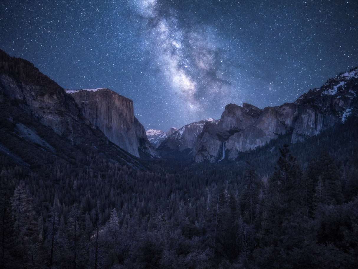 A Night in Yosemite Poster och Canvastavla