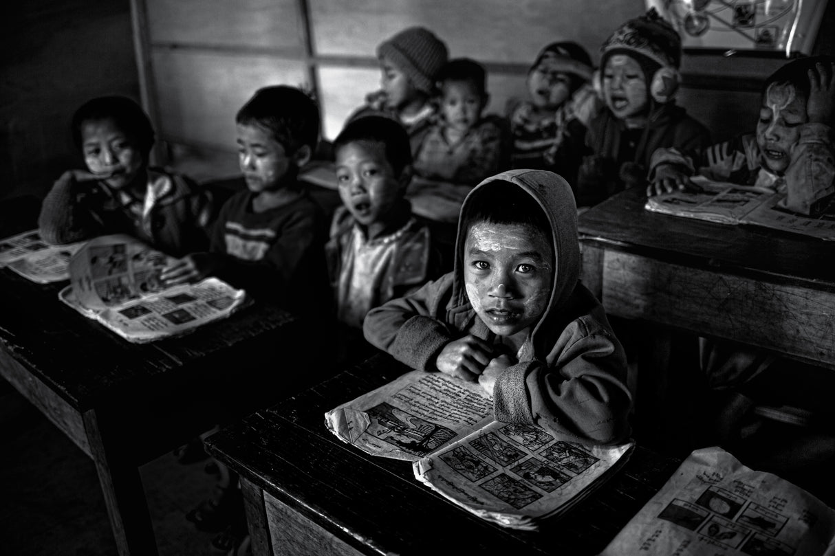 Children at school Poster och Canvastavla