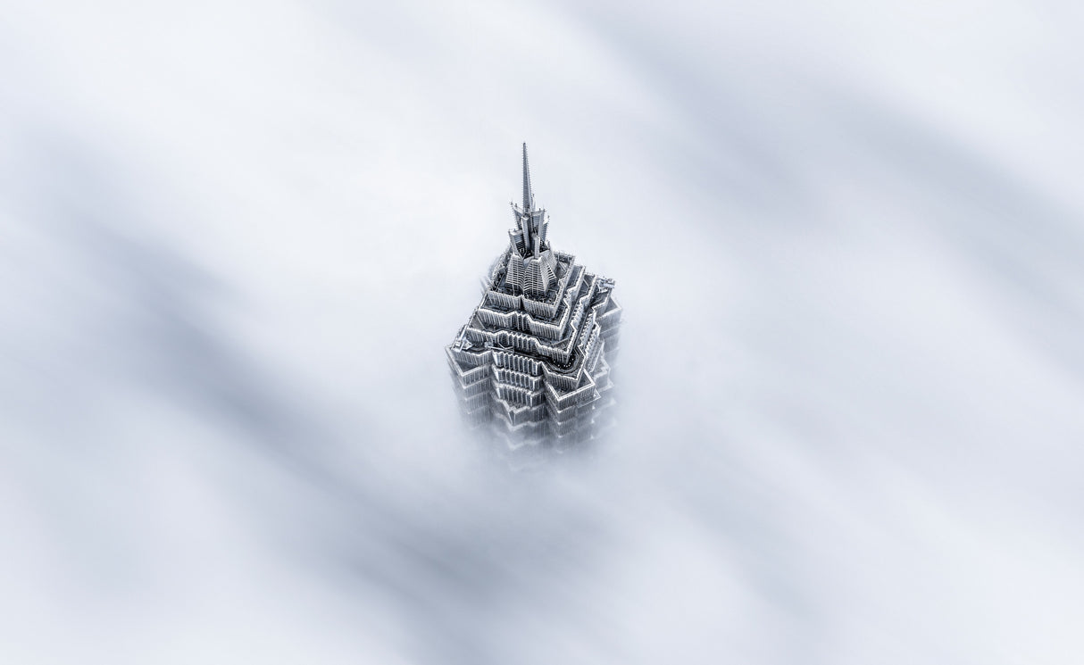 Shanghai Jinmao Tower in Clouds Poster och Canvastavla