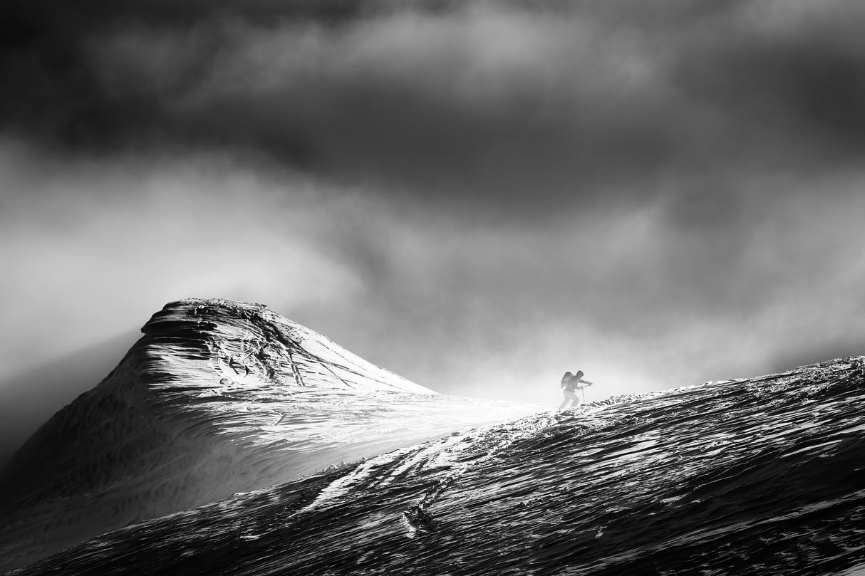 Under the summit Poster och Canvastavla