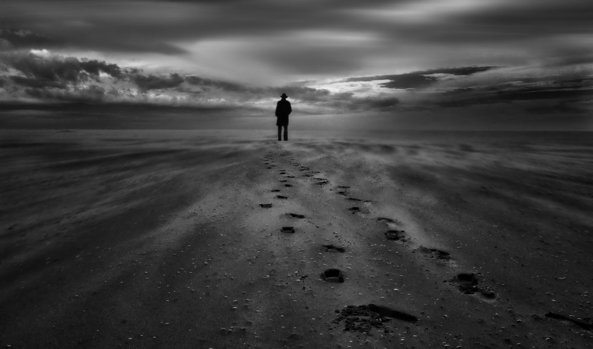 Solitude is the soul's bliss, embrace it! Poster och Canvastavla