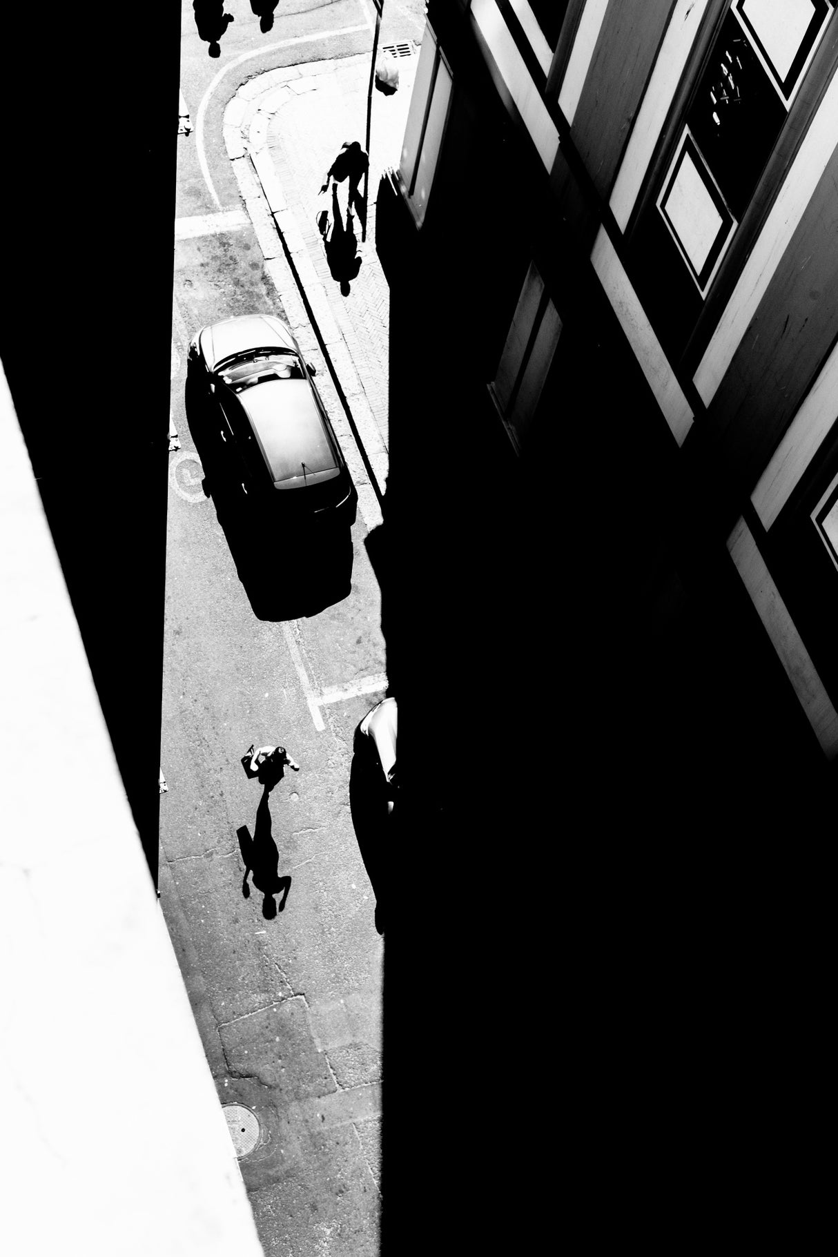 Walking along the light Poster och Canvastavla