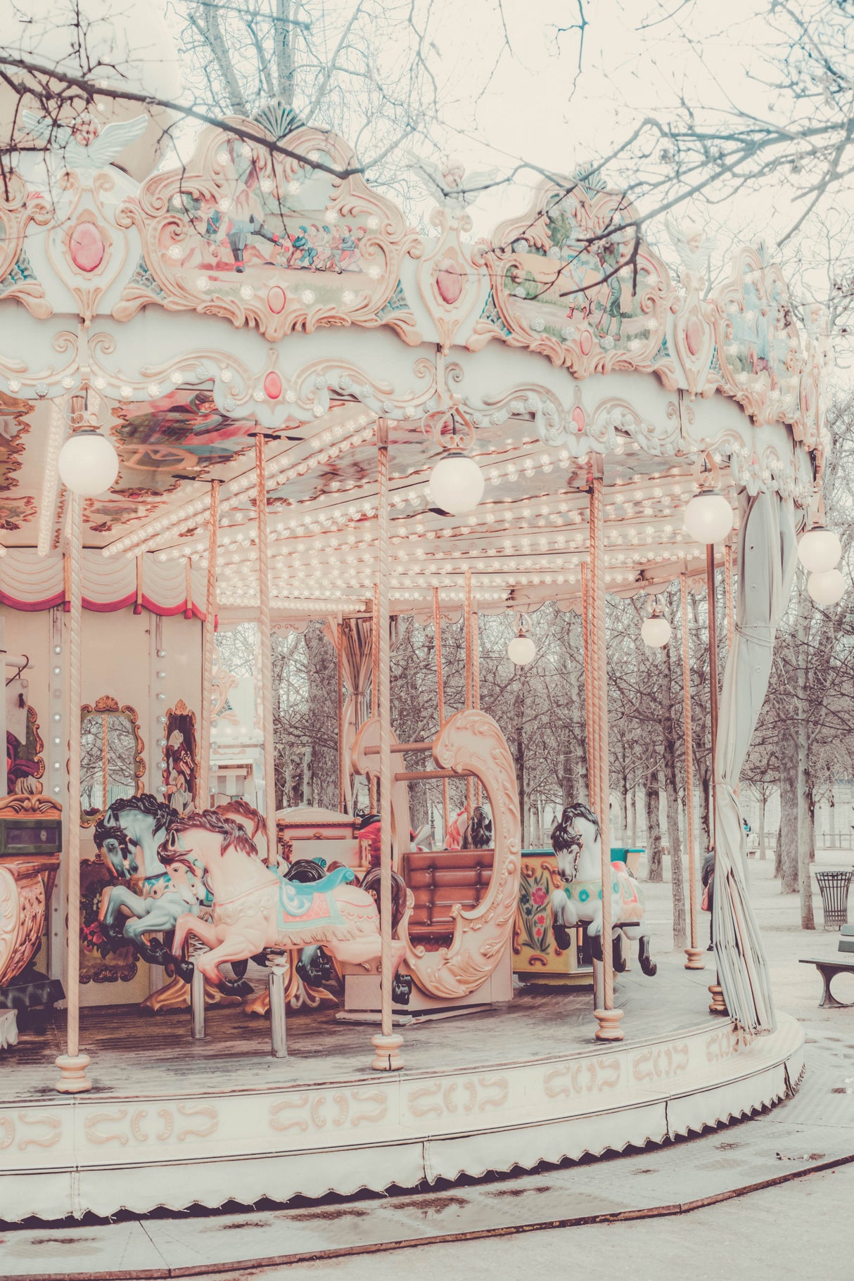 Paris Carousel II Poster och Canvastavla