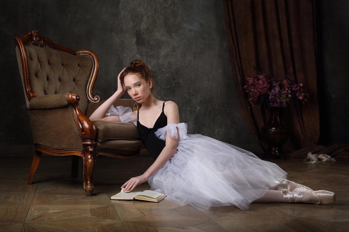 The young dancer having a rest Poster och Canvastavla