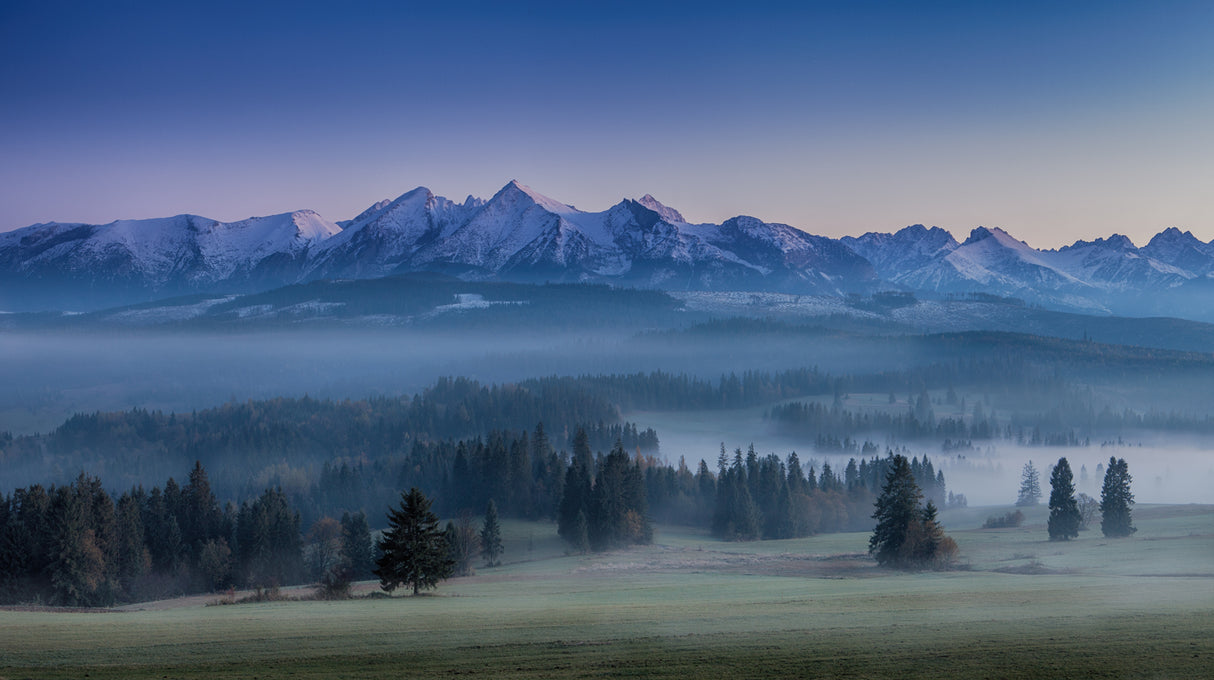 When silence is sneaking below the mountains Poster och Canvastavla