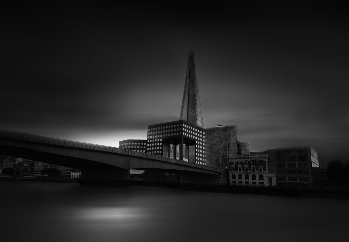 Shangri-La The Shard Poster och Canvastavla
