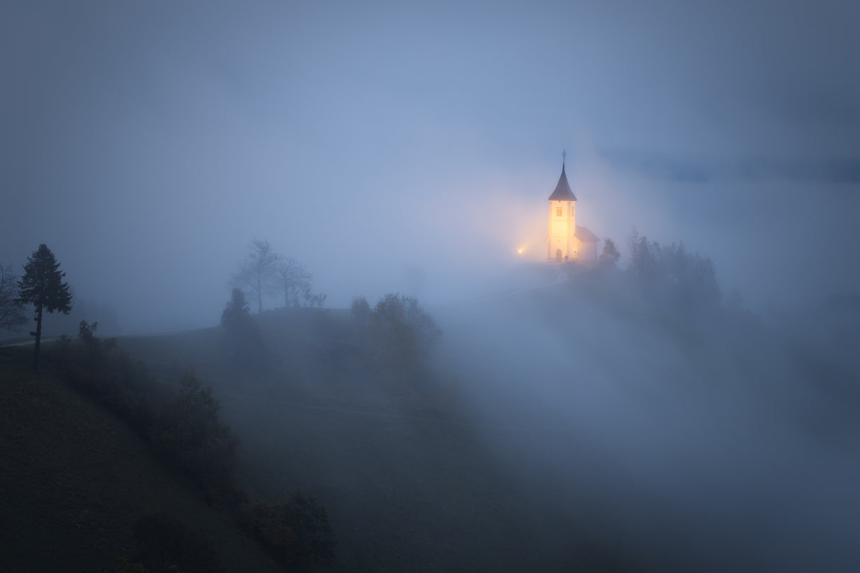 Church in the fog Poster och Canvastavla