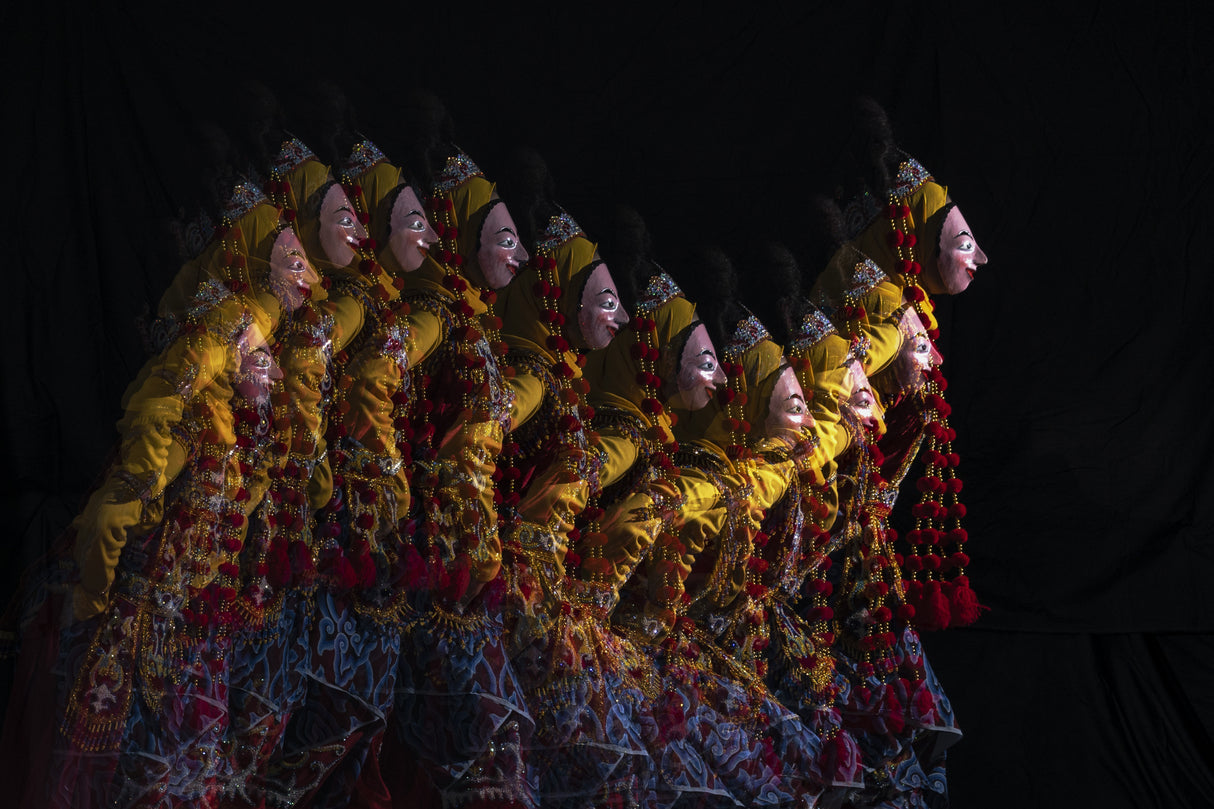 Mask Dance Poster och Canvastavla