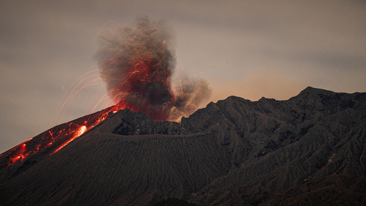 Volcano Poster och Canvastavla