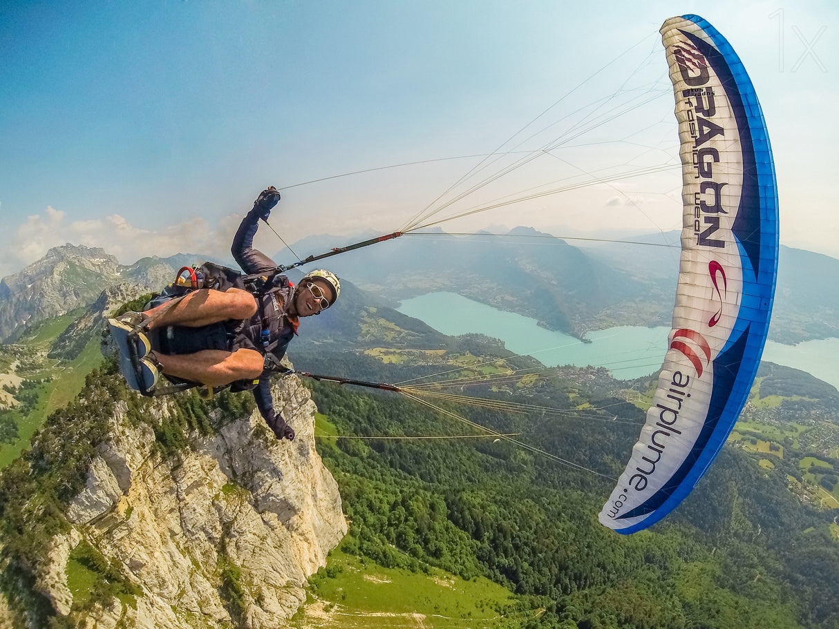 Happy Wing-Over with Maxime Chiron Poster och Canvastavla