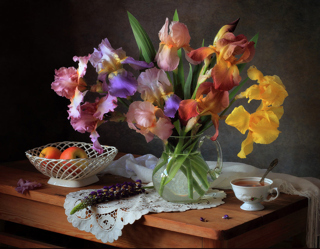Still life with irises and apples Poster och Canvastavla