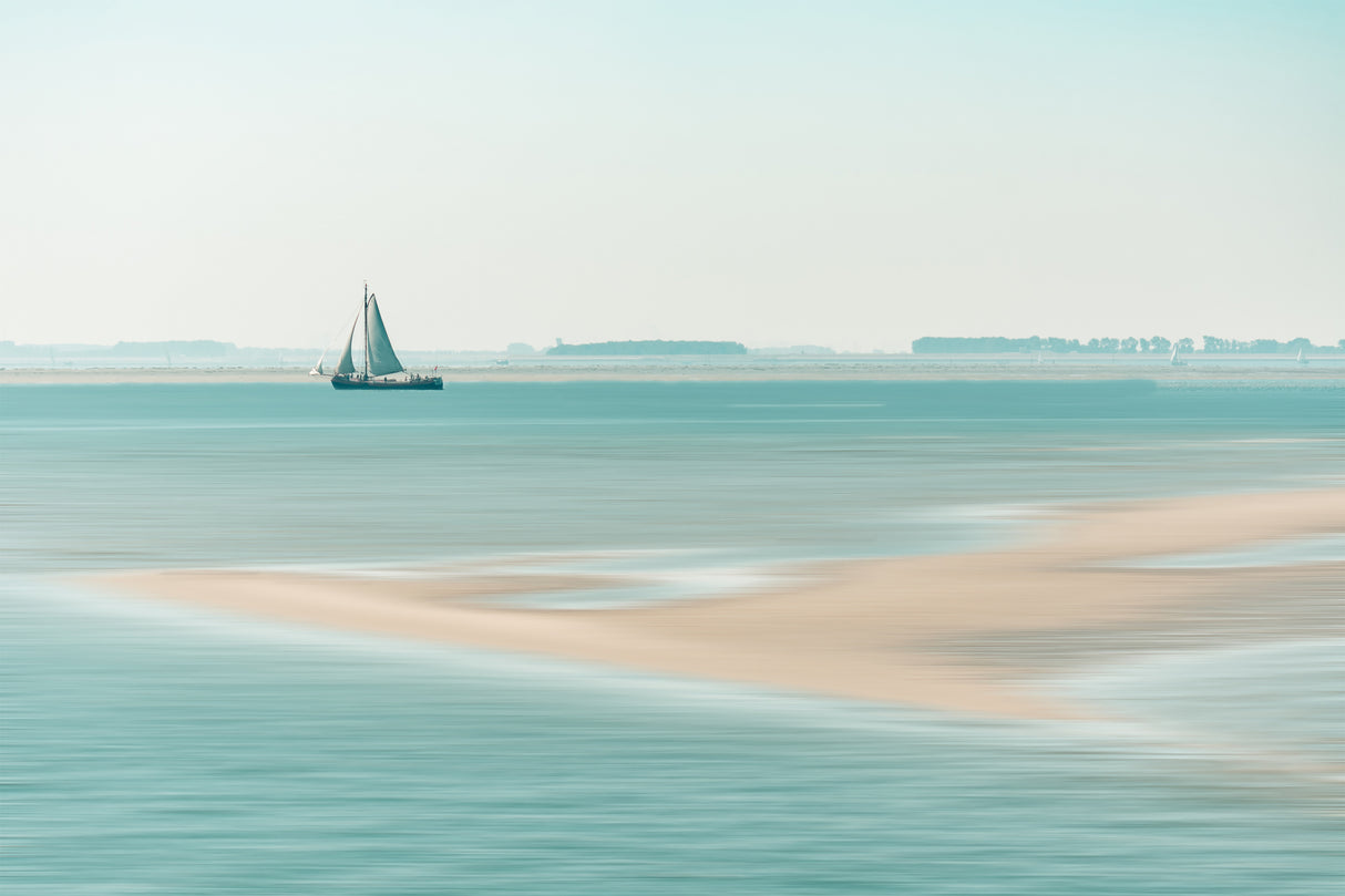 Passing a sandbank Poster och Canvastavla