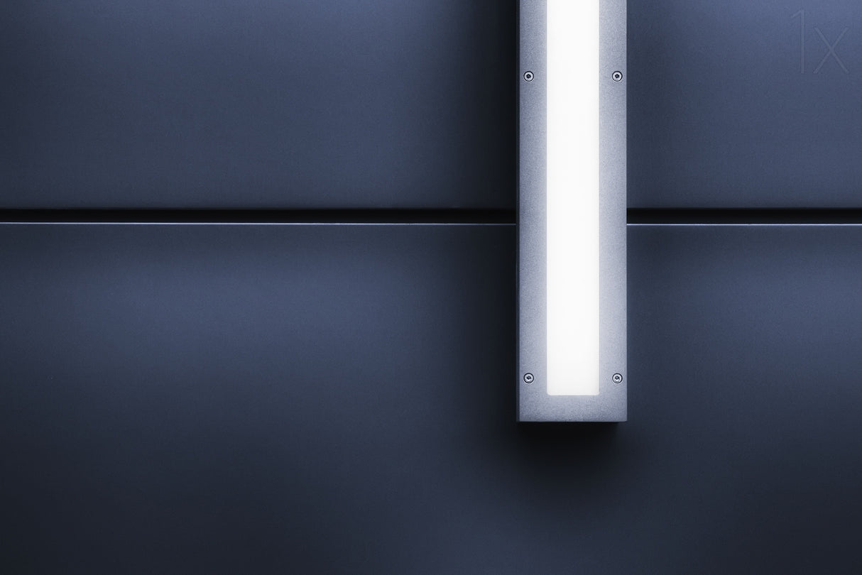 Below the Line Poster och Canvastavla