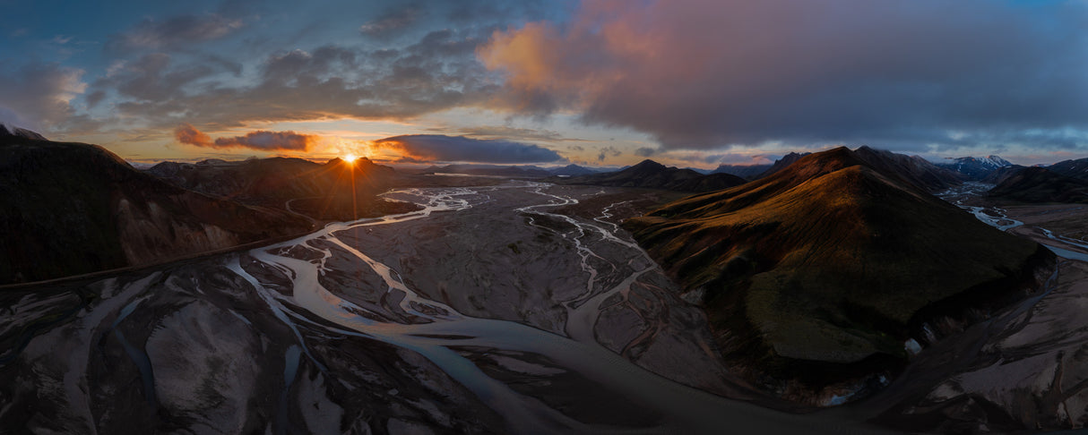 Sunrise over Highland Poster och Canvastavla