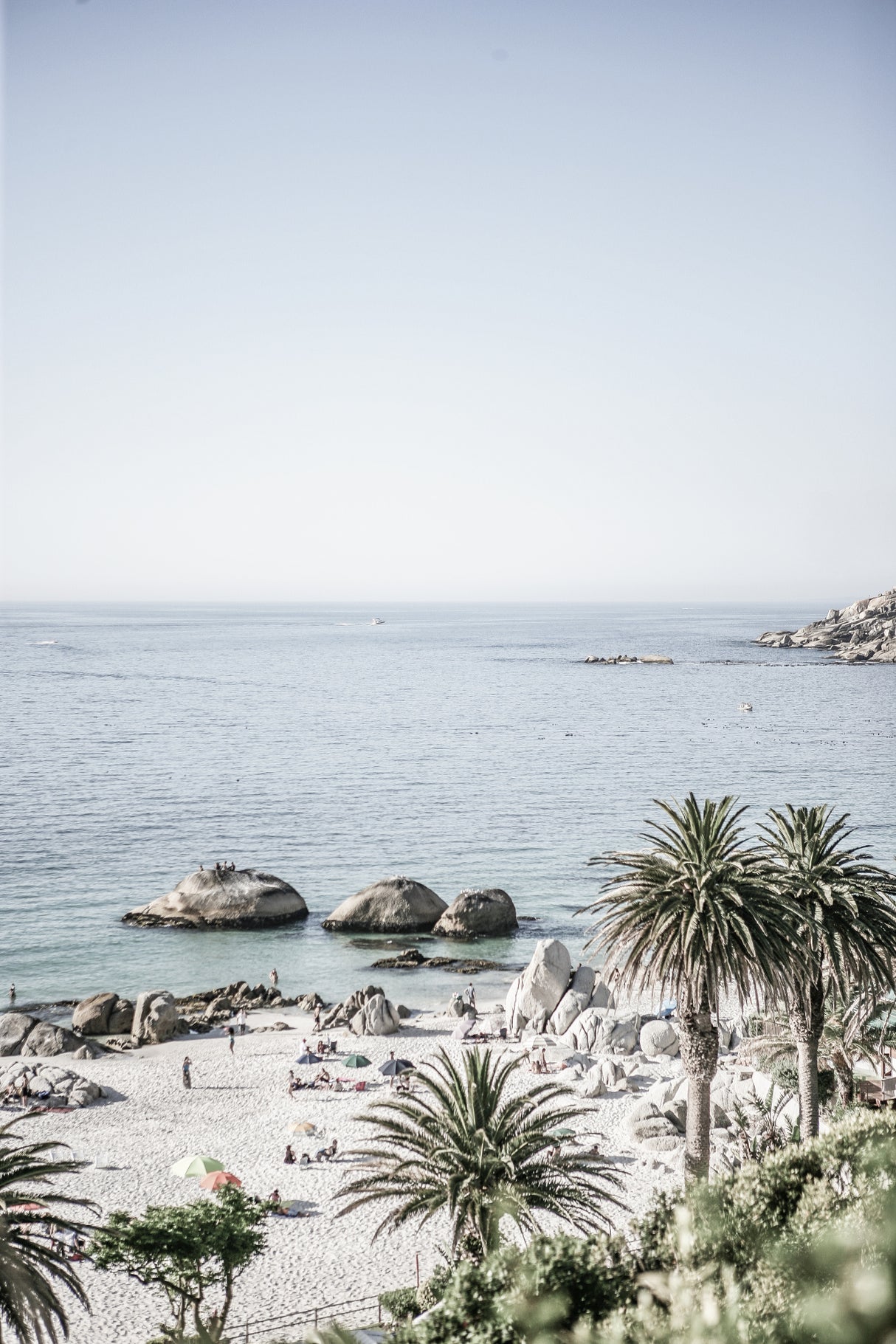 Clifton Beach Poster och Canvastavla