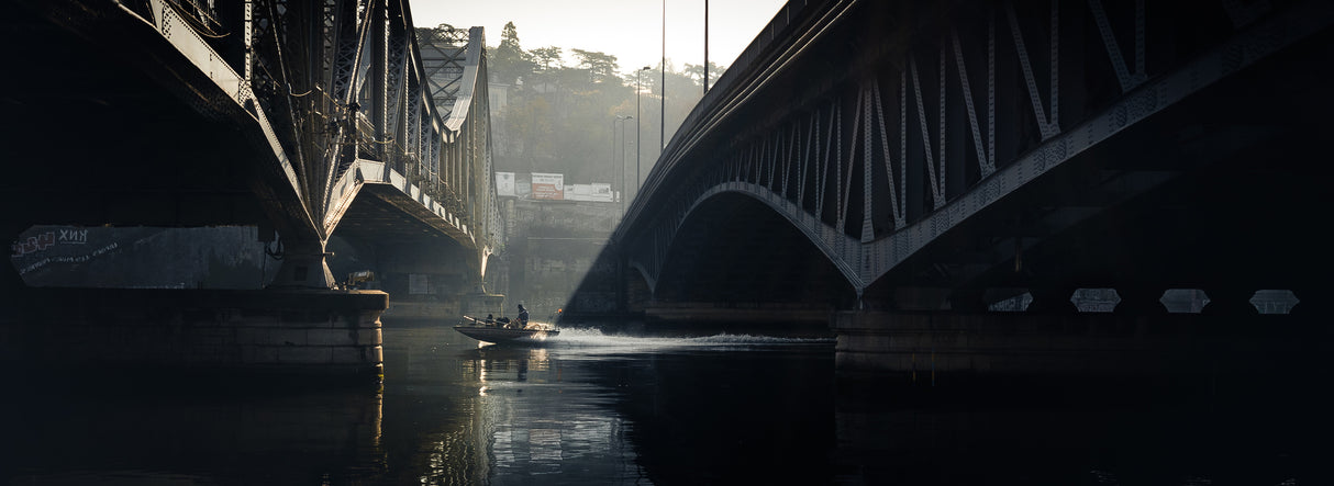 Under the bridges Poster och Canvastavla