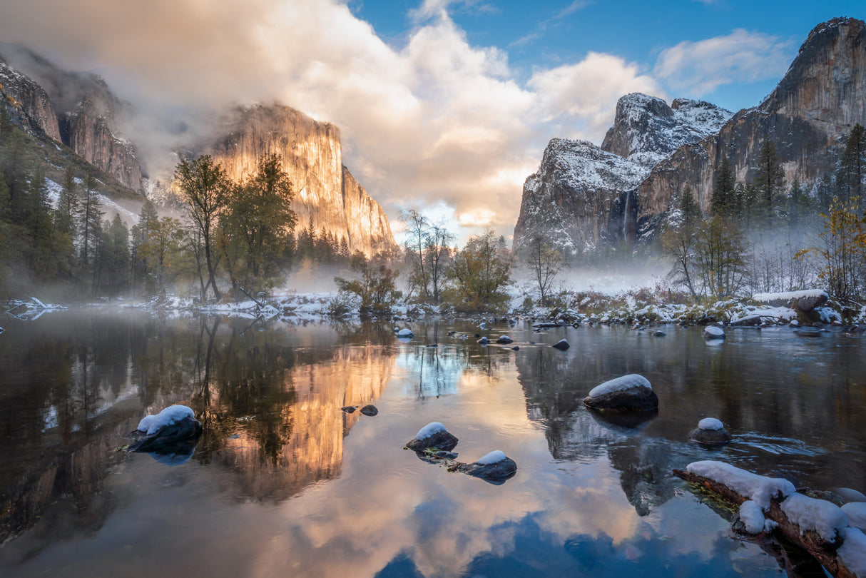 First Snow in Fall in the Valley Poster och Canvastavla