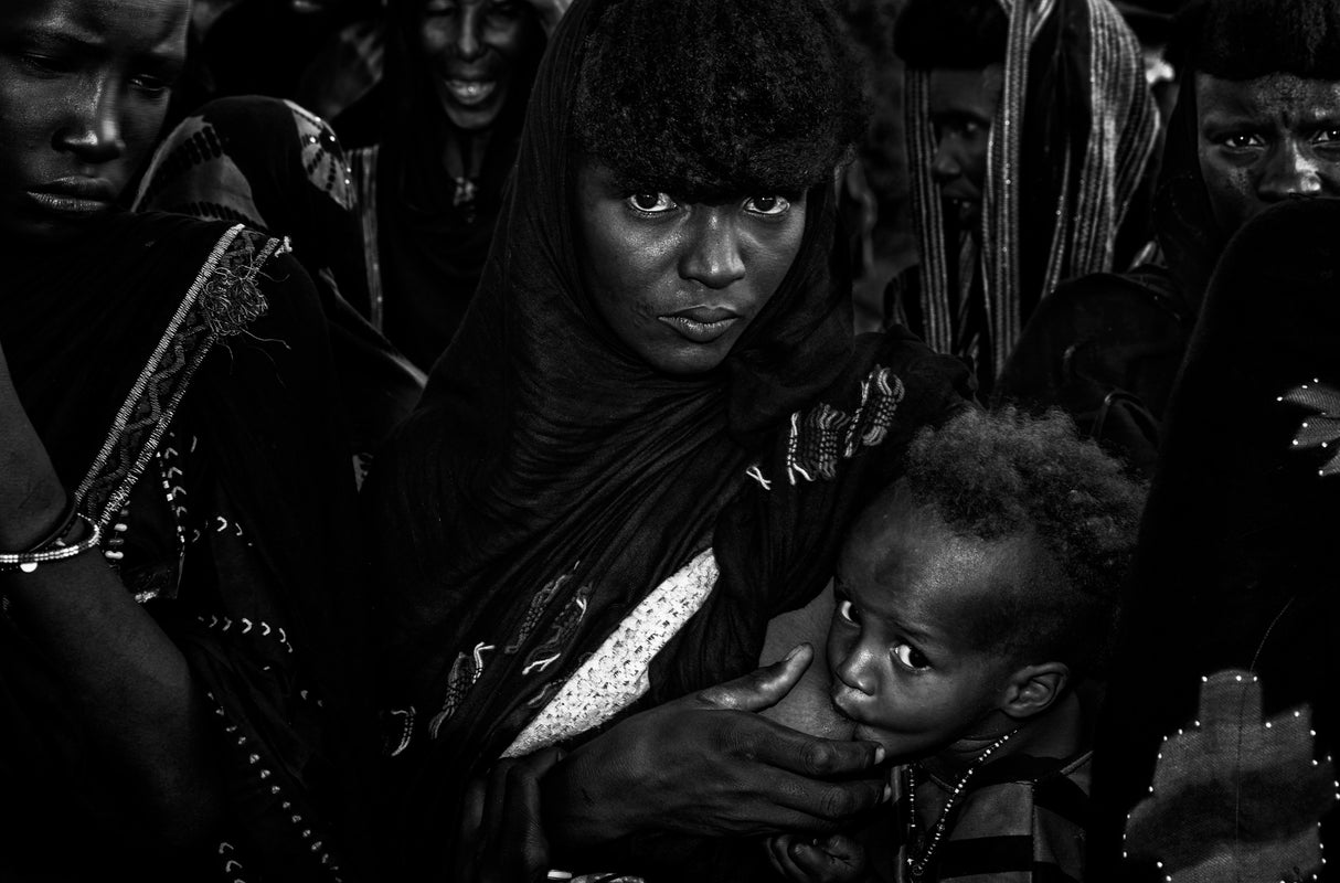 At the gerewol festival-IV - Niger Poster och Canvastavla