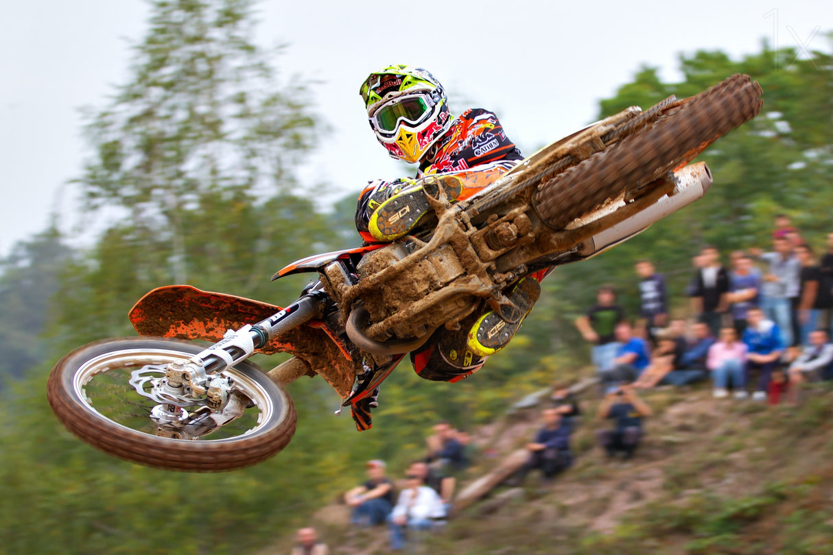 Tony Cairoli Whip Look - Maggiora MX Opening Poster och Canvastavla