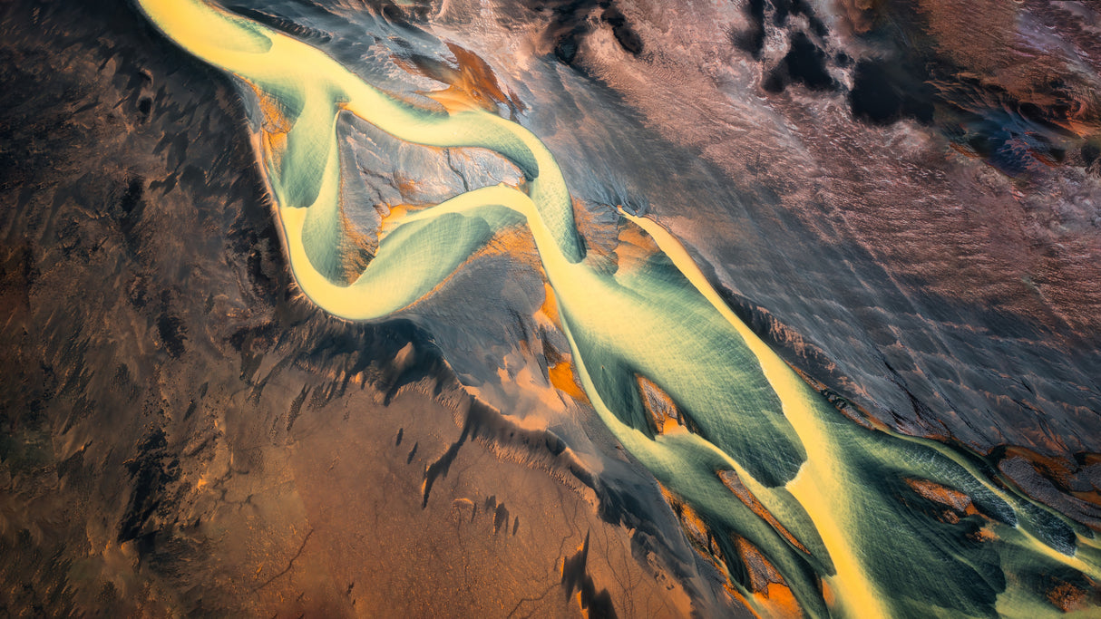 Aerial Impression of A Flying Dragon Poster och Canvastavla