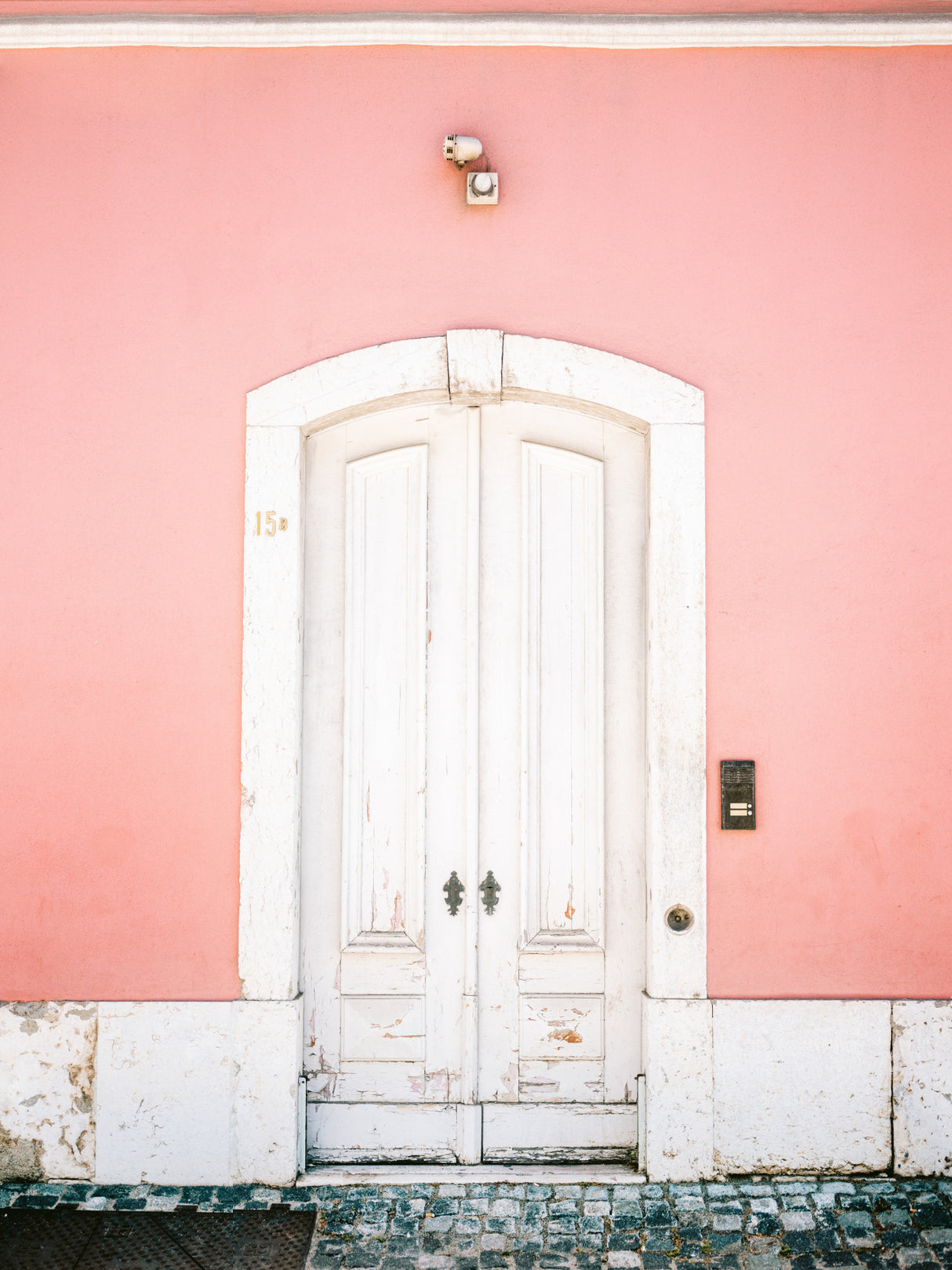 The white door Lisbon Poster och Canvastavla