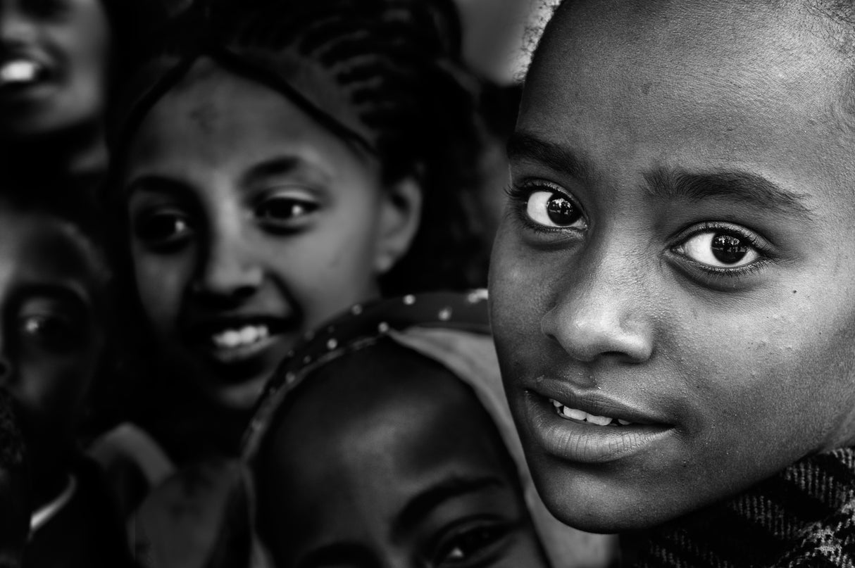 Eyes of children in Addis Poster och Canvastavla