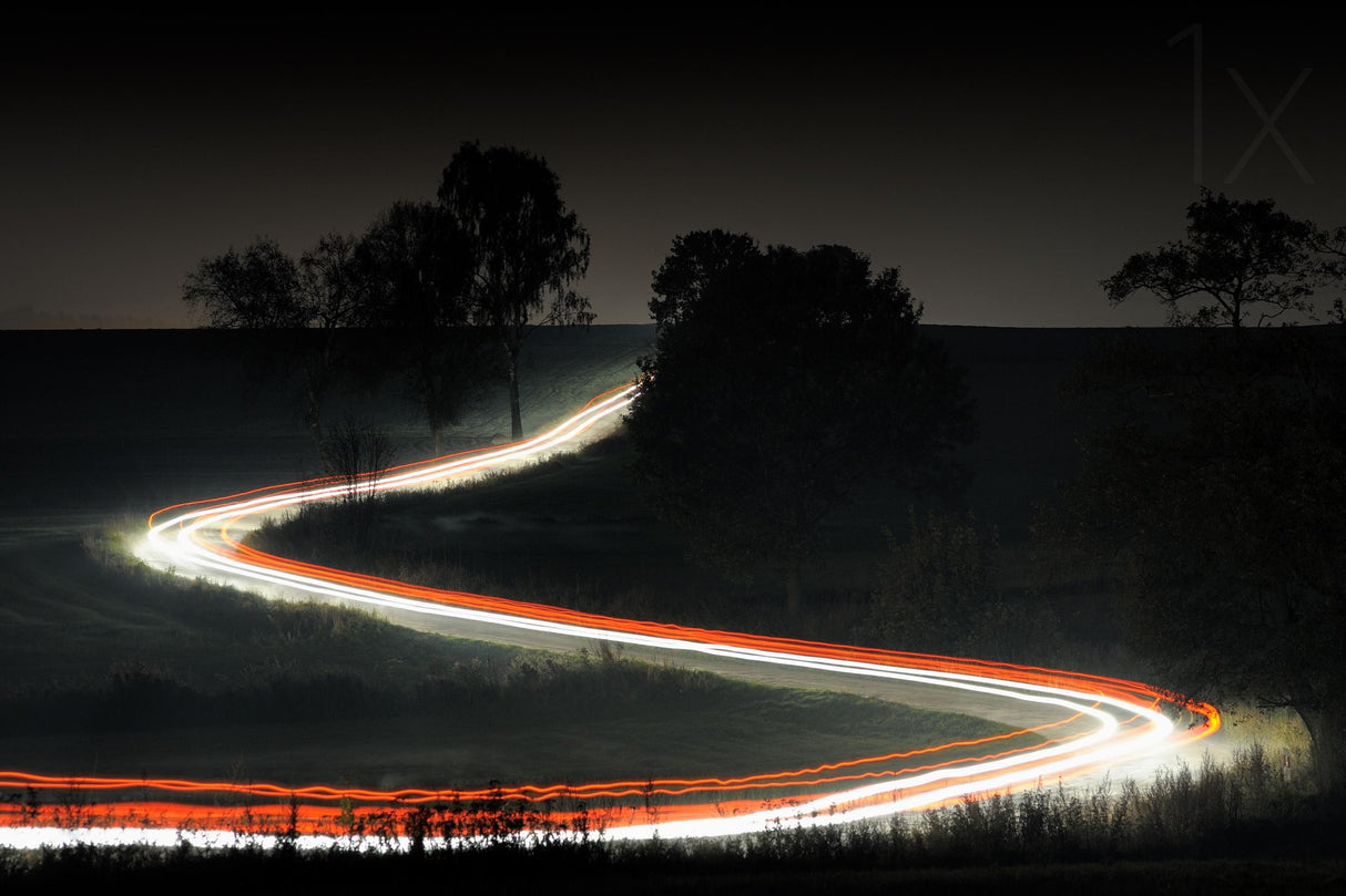 Country road at night Poster och Canvastavla