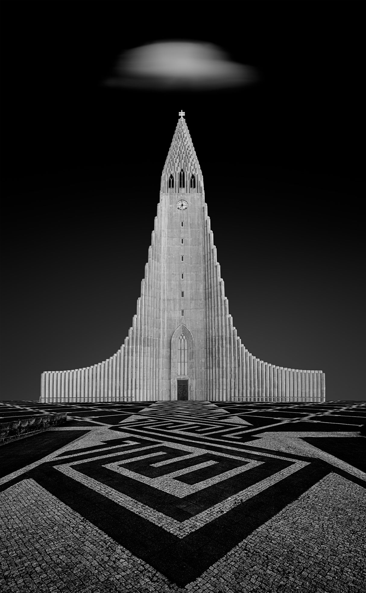 HALLGRIMSKIRKJA Poster och Canvastavla