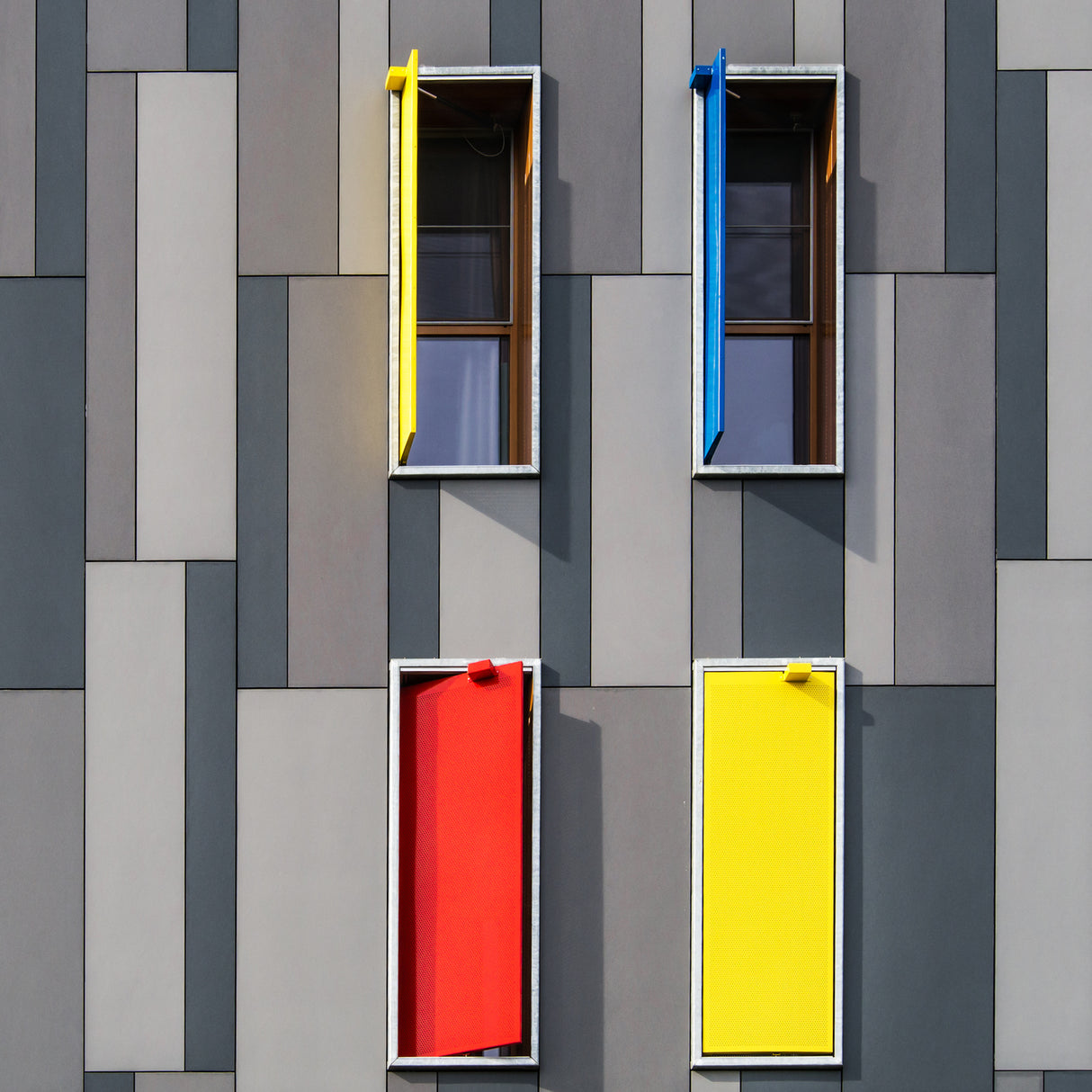 Shutters Poster och Canvastavla